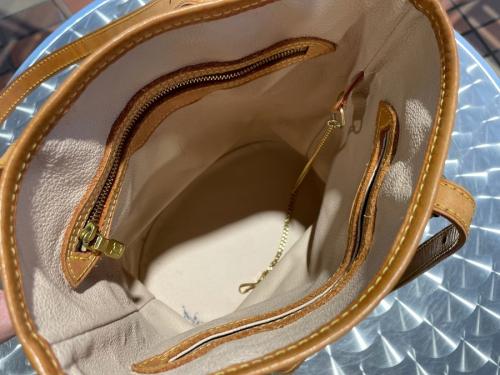 ルイ ヴィトン　のバケットPM