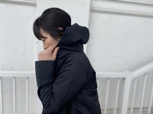 マックスマーラ ウイークエンドラインの2WAYナイロンフーデッドコート