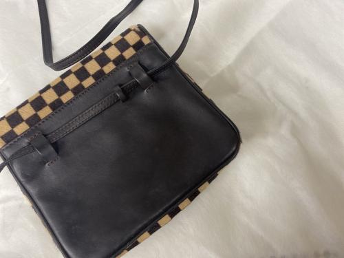 LOUIS VUITTON 　のルイ ヴィトン　