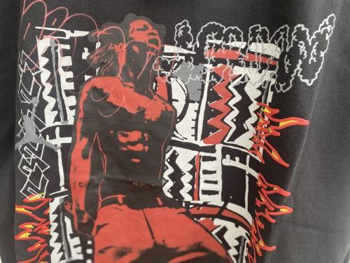 ナイキ×トラヴィススコットのコラボプリントTシャツ