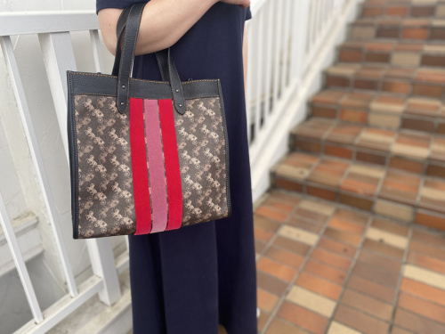 ラグジュアリーブランドのcoach