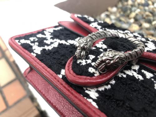 ディオニュソス ショルダーバッグのレディース