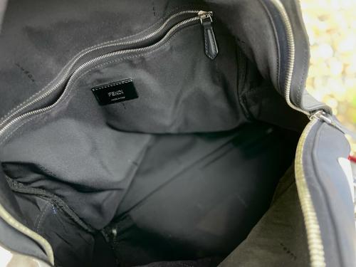 モンスターレザーバックパックのメンズ