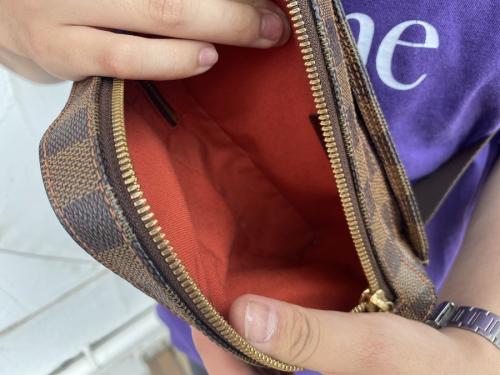 LOUIS VUITTON 　のルイ ヴィトン　