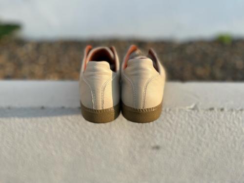 リプロダクションオブファウンドのジャーマントレーナー