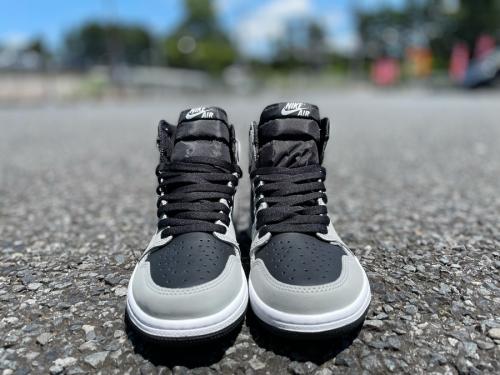 ナイキのAIR JORDAN 1 RETRO HIGH OG
