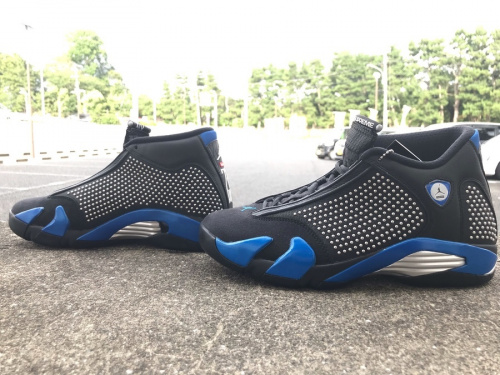 コラボ・別注アイテムのNIKE