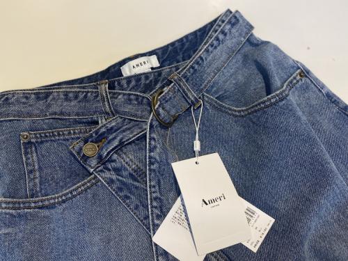 アメリヴィンテージのCROSSFRONTPAPADENIM