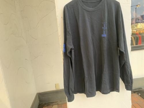 トラビス スコットのポータルロングスリーブカットソー