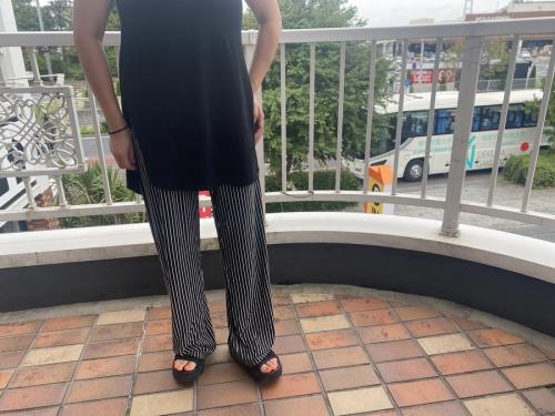 ストライプワイドパンツのレディース