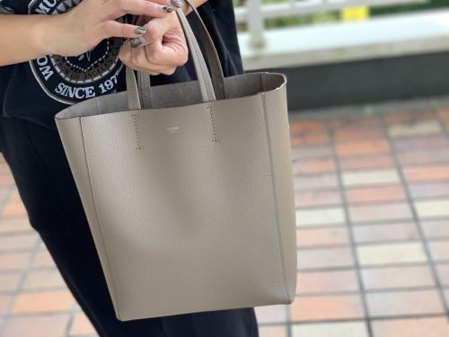 バーティカルレザートートバッグのレデイース