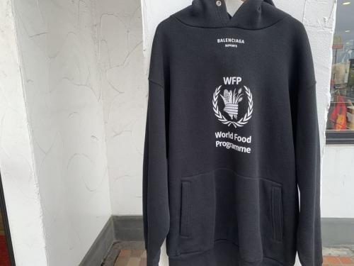 ワールドフードプログラムフーディーのメンズ