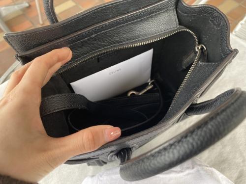 セリーヌのラゲージナノショッパー