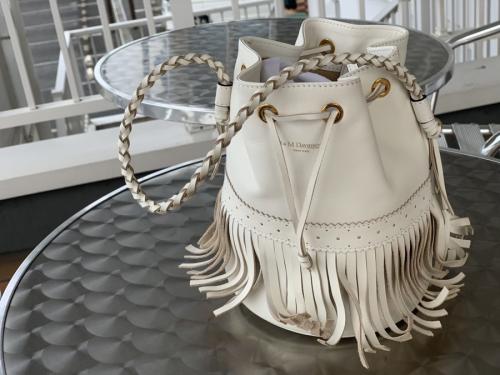 ジェイ&エム デヴィッドソンのフリンジショルダーバッグ