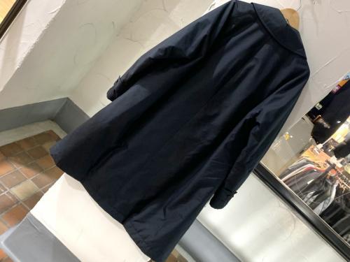 キャプテンサンシャインのプリマロフトバルカラーコート