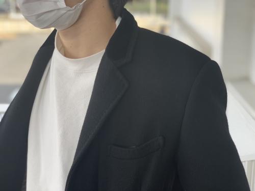 サンローランパリのラペル切替チェスターコート