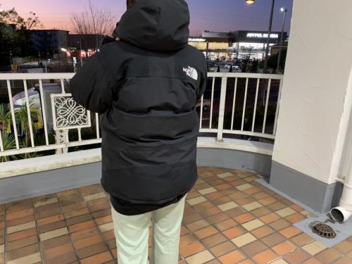 マウンテンダウンジャケットのメンズ