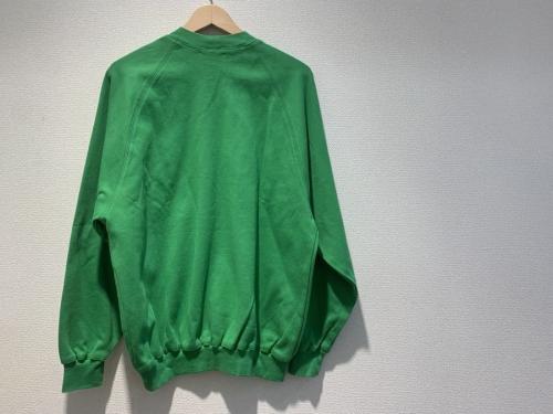 エルメスのロゴ刺繍スウェット