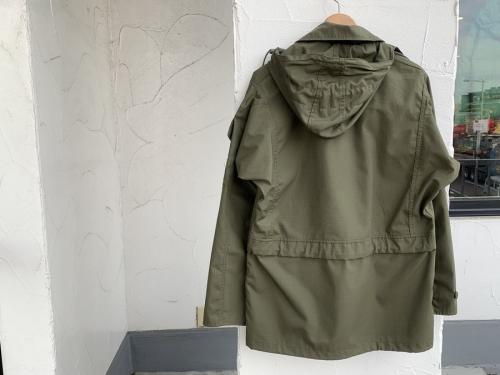 バブアー × アークエアーのリップストップジャケット