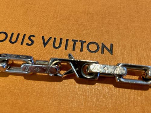 ルイ ヴィトンのコリエチェーンネックレス