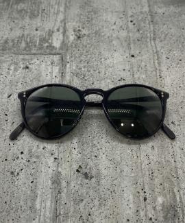 「インポートブランドのOLIVER PEOPLES 」
