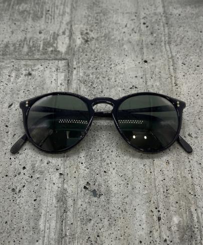 「インポートブランドのOLIVER PEOPLES 」