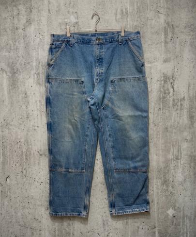「アメカジブランドのCarhartt 」