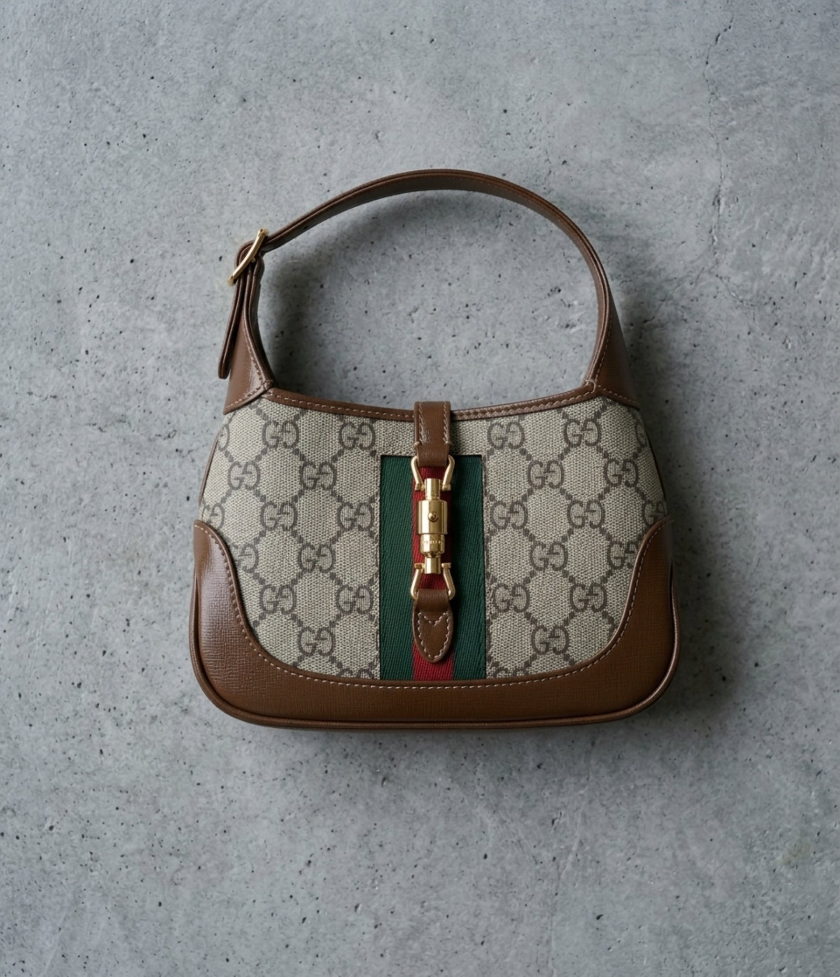 GUCCI / グッチ】637092 ミニショルダーバッグ|時を越えて愛される