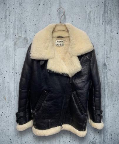 「インポートブランドのacne studios 」