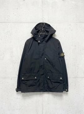 「インポートブランドのSTONE ISLAND 」