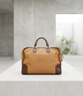 「ラグジュアリーブランドのLOEWE 」