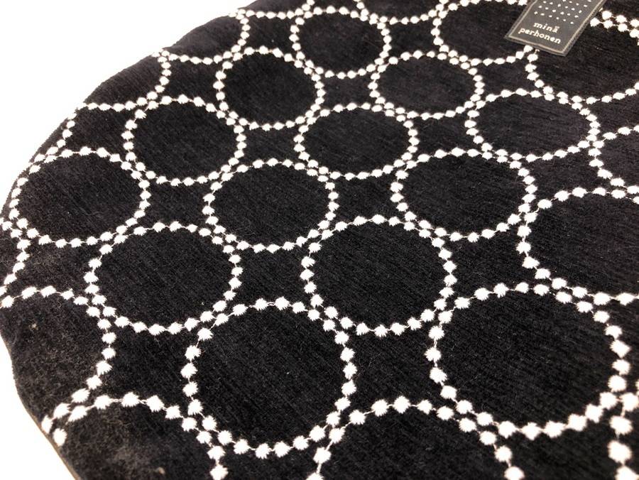 mina perhonen/ミナペルホネンより定番モデル、タンバリンエッグバッグ