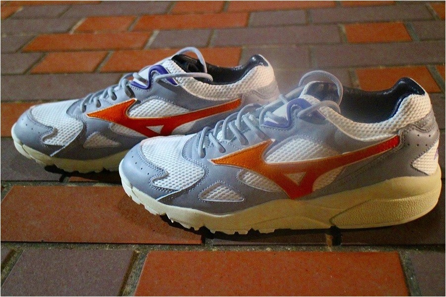 Mizuno Patta ミズノ パタ 配色がお洒落な名作 Skymedal入荷 19 07 02発行 Mizuno Patta ミズノ パタ 配色がお洒落な名作 Skymedal入荷 19 07 02発行