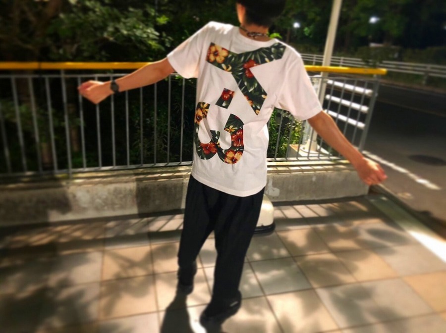 Y-3バックプリントTシャツ