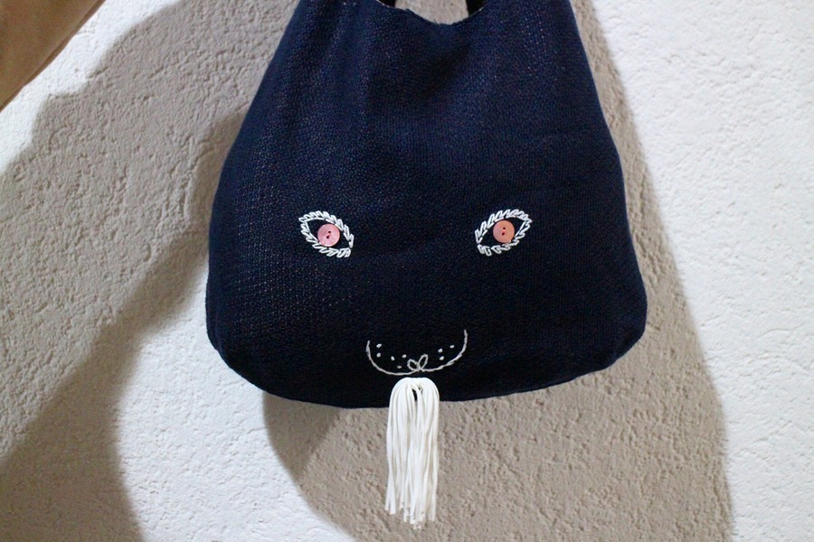 ハンドメイド眠りねこショルダーバッグミナペルホネンのカケラ使用 ハンドメイド眠りねこショルダーバッグミナペルホネンのカケラ使用