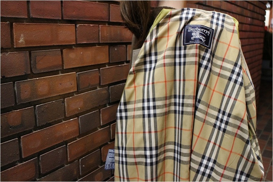 男女で着れる古着!!【Burberrys/バーバリーズ】今の時期に着たい