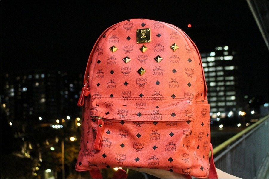 MCM/エムシーエム】ビセトス柄×スタッズのリュックが入荷しました