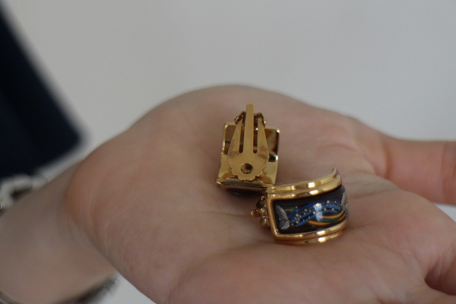 HERMES/エルメス】より七宝焼きイヤリングをご紹介致します