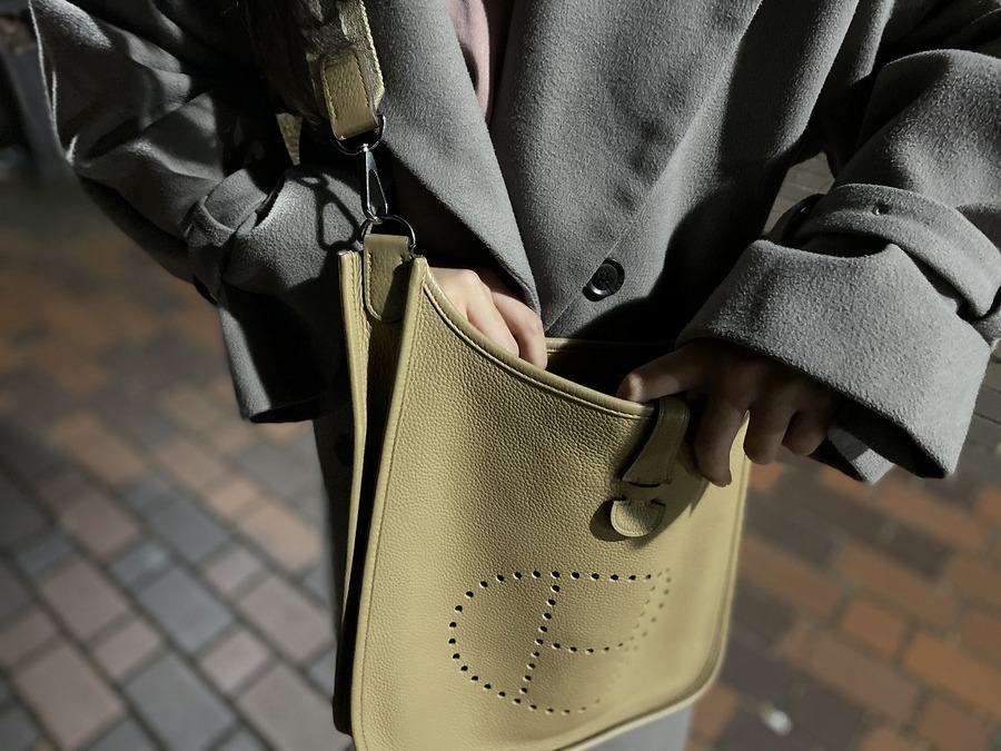 HERMES/エルメス】(エブリン1PM)トリヨンクレマンスを使用したHロゴが 
