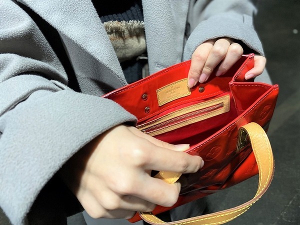 LOUIS VUITTON/ルイ ヴィトン】(リードPM)小さいながら