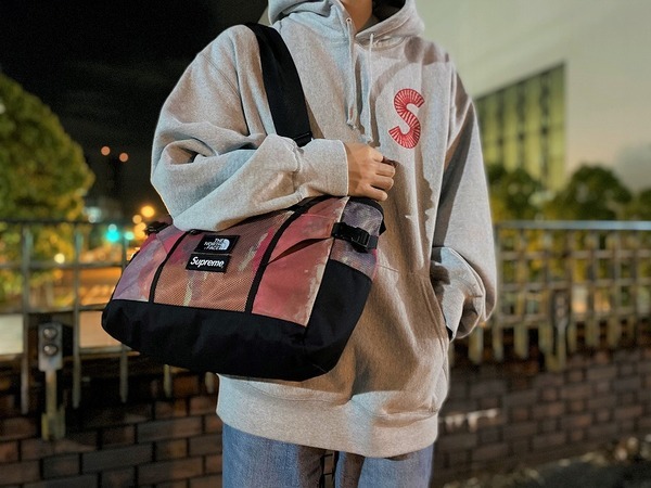 ストリートブランド【SUPREME/シュプリーム】より、THE NORTH FACE/ザ