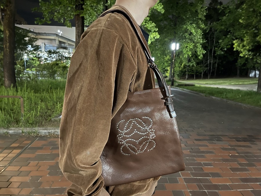 買取見積書有LOEWE ロエベ　アナグラム総柄　キャンバス　ワンショルダーバッグ ロエベ アナグラム カメラバッグ キャンバス ショルダーバッグ