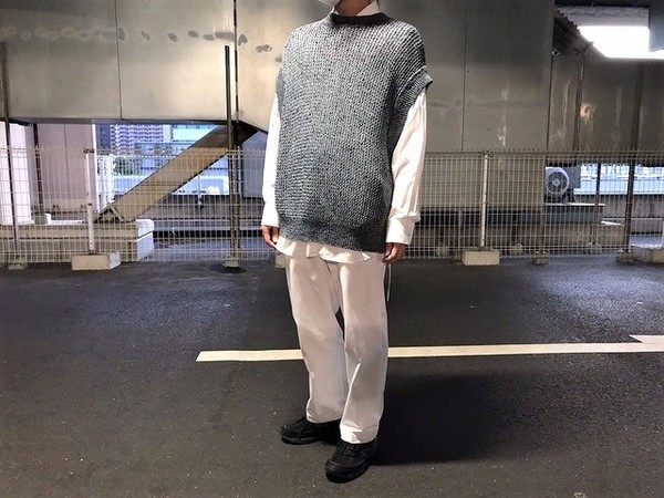 【YOKE】MESHED CREW NECK RIB VEST