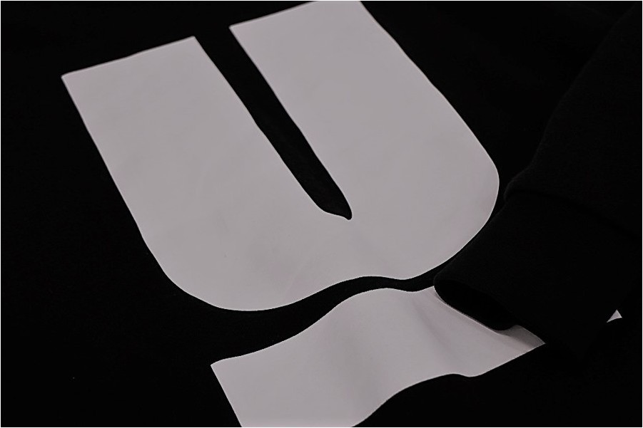 ≪UNDER COVER≫高橋 盾率いるUNDER COVERよりブランドロゴ