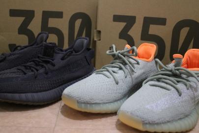 「インポートブランドのYEEZY 」