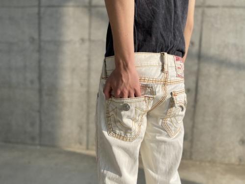 True Religion ローライズデニムジーンズ トゥルーレリジョン 太ステッチ ダメージ ローライズ True