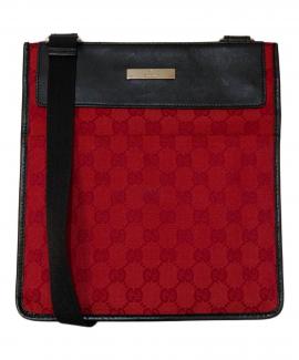 「ラグジュアリーブランドのGUCCI 」
