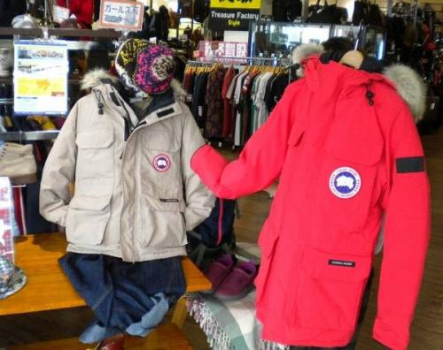カナダグースのダウンジャケット