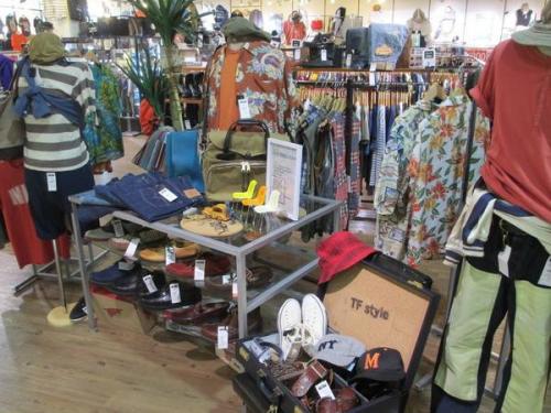 デニムパンツのアメカジ