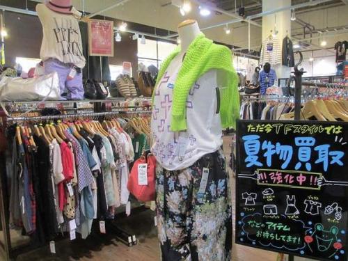 レディースのトップス